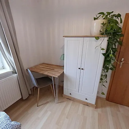 Gemuetliches 3-raum-nest Im 2.og Apartman *